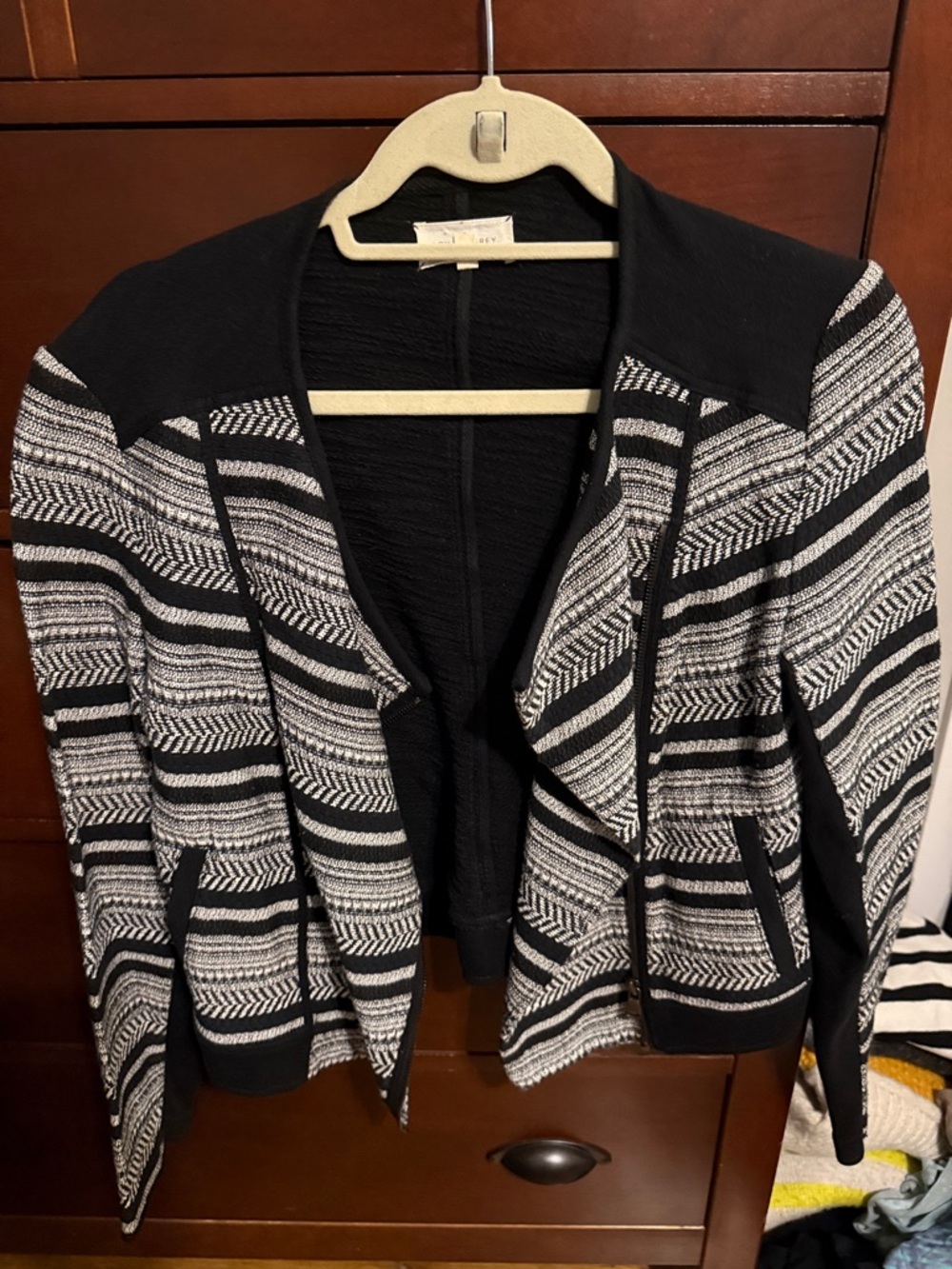 Lou & Grey Black and White Open Front Patterned Cardigan